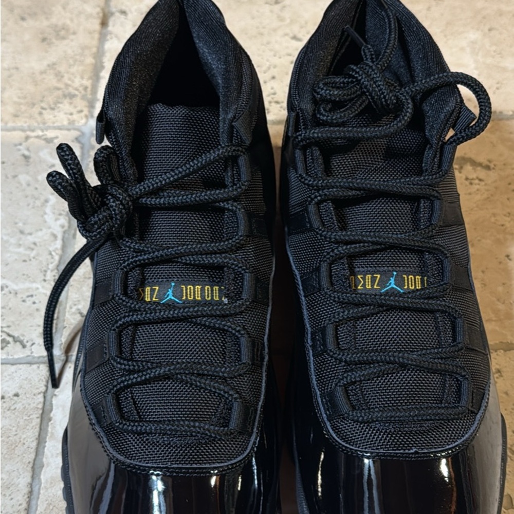 Jordan Gammas Air 11 Retro Black and Blue Sneakers